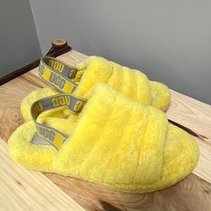 UGG Fluff Yeah Slides in a yellow - size 5